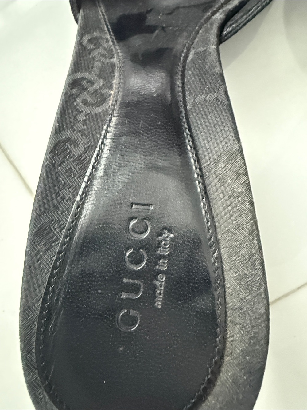 Gucci Black Leather Open-Toe Mules with Gold Horsebit - Picture 10 of 11